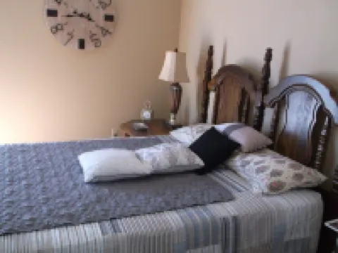 lake front 2 br condo close to bsu