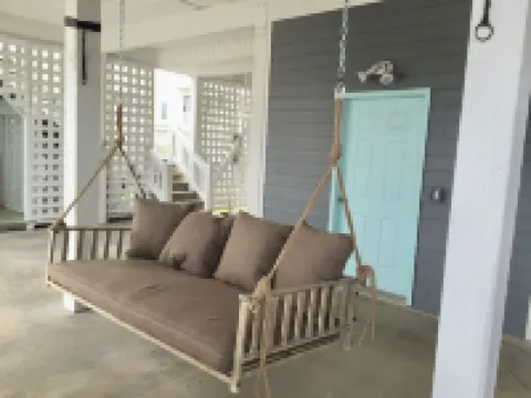 Beautiful Edisto 2nd Row Home with Ocean Views