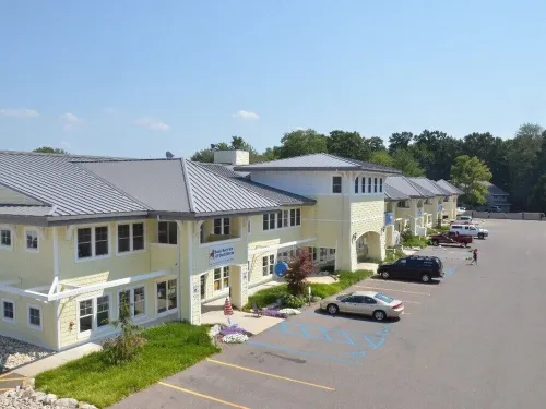 Staterooms 2R, Waterside View, heated pool, near Holland State Park Beach