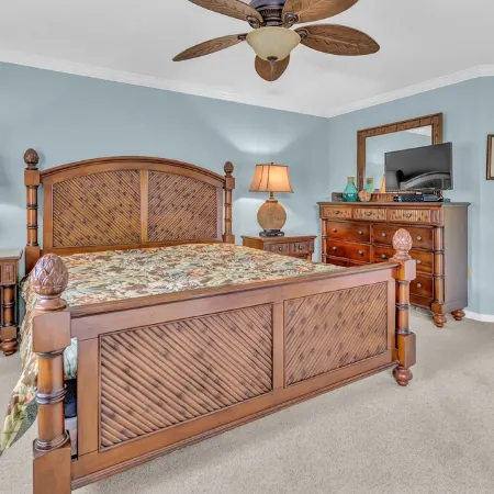 Comfy Condo at Jupiter Bay Resort, with easy beach access