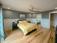 Dale Hollow Lakehouse, Hot Tub, gameroom, 2 SUPs, 4 acres, awesome views Hotels in Cumberland County