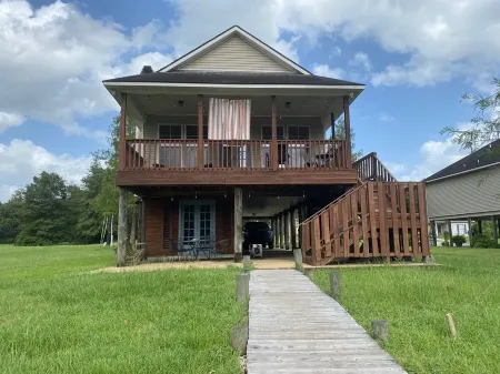 River Front Property on the Amite River