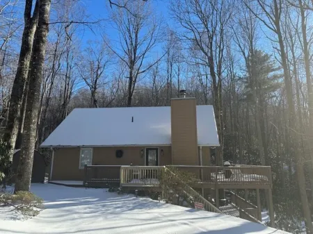 Sky Valley Creekside Getaway! Hike-Swim-Golf!