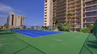 Beachfront - 3 blocks to city center - walking distance to restaraunts