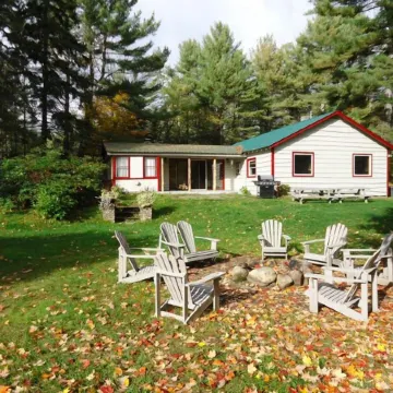 5 Bedroom House Lake George Region