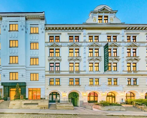 Hotel Josefshof am Rathaus Hotels near Rathausplatz