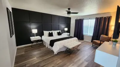 5 Bed 3 Bath Villa On Golf Course Near Disney/Universal/MCO