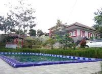 Villa Omega Hotels in Pamijahan