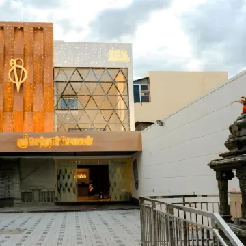 Sri Senthoor Velavan Palace SSV Palace Hotels near Thiruchendur Murugan Temple