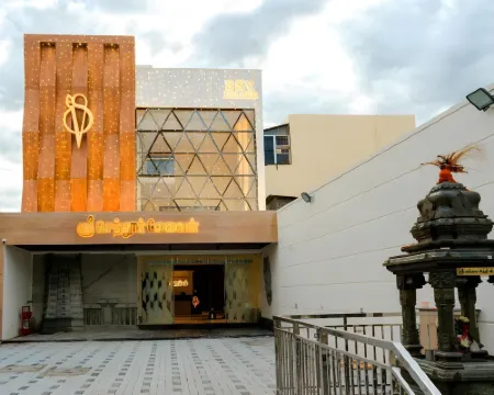 Sri Senthoor Velavan Palace SSV Palace Hotels in Tiruchendur