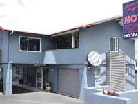 Avenue Heights Motel Hotel di Whau Valley