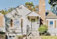 Stylish 3Br w/ Patio ~ Walk to State Capitol