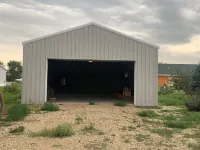 Cozy 3-Bedroom Mobile Home in the Spring Creek Area Just North of Pierre. Hotels in Hughes County
