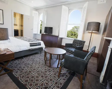 Avonmore on the Park Boutique Hotel Hotels in Randwick