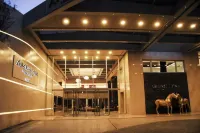 GrandView Hotel Buenos Aires Отели рядом с достопримечательностью «TREEFIX MEDICAL»
