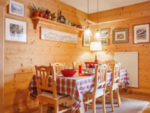 Neige et Soleil 12 Hotels in Champery