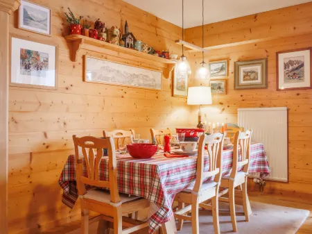 Neige et Soleil Отели в г. Шампери