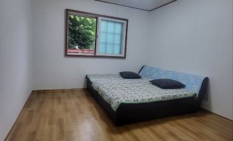 Youngwol River and Stars Pension
