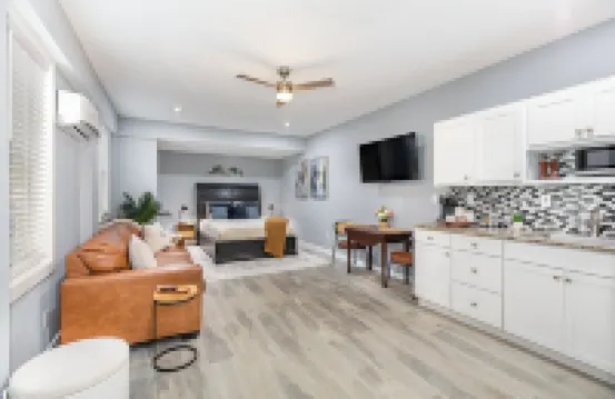 Stylish-Modern Open Concept Studio In The Hearth Of Durham NC