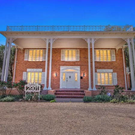Historic Governor’s Mansion across from Texas Tech