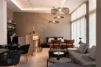 Kera Neme فنادق في Corinthia