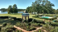 Kingsbay Mansion & Vacation Houses - Homestays
