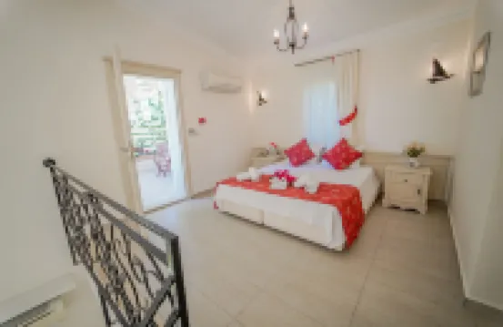 Alaçatı Marina Palace Otel
