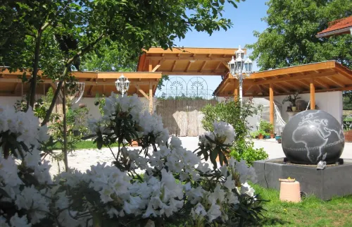 Chalet Valley Hotels in Glonn
