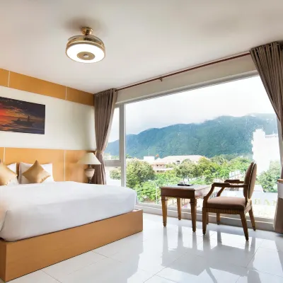 Conson Hotel Các khách sạn gần Bãi tắm An Hải