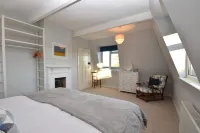 Maytham Cottage