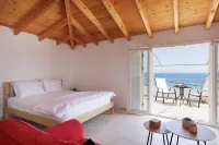 The Island Life Apartments by Konnect, Ipsos Beach - Homestays