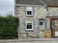 Penderyn Cottage Waterfall Country Brecon Beacons - parking