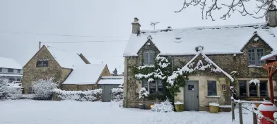 The Ragged Cot فنادق في Stroud District