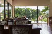 Burbi Lake Lodge Monteverde - Park Yeri