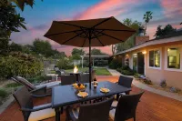 East Valley Manor by Avantstay Minutes to the Beach