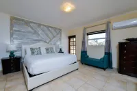 Stylish Villa, Private Pool, BBQ, Privacy