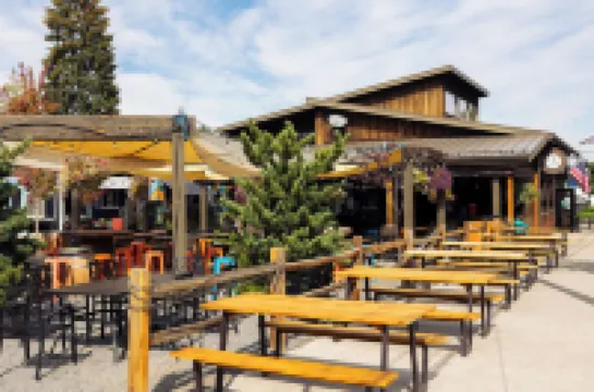 10min to Downtown Bend Chic 2bdr