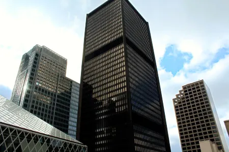 Executive Hotel Pacific