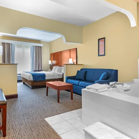 Comfort Suites Findlay I-75 Near Sports Complex