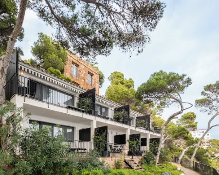 Bypillow Cap Sa SAL Hotels in Begur