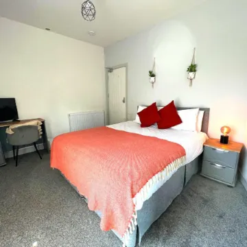 Darlington Suites by SA Stays