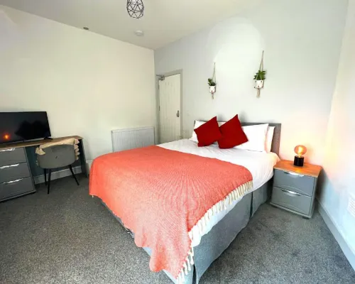 Darlington Suites by SA Stays Hotels in Wigan