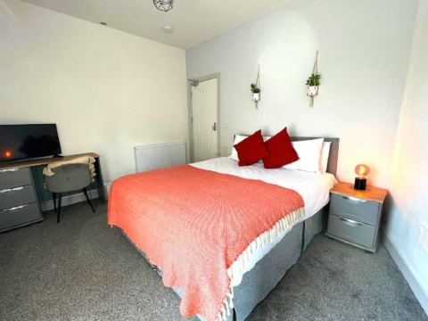 Darlington Suites by SA Stays