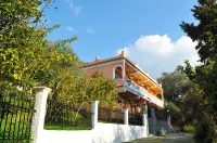 Holiday House Letta in Agios Gordios Beach in a very quiet location
