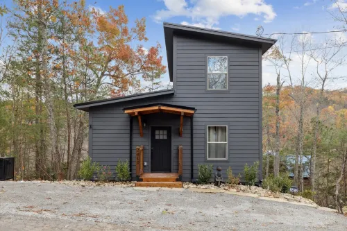 2 Brand New Cabins for Family Retreat!! Hotels in Sevier County