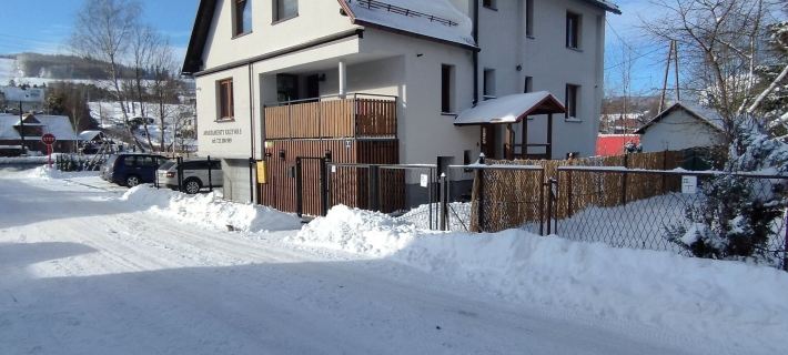 Apartamenty Wisła Krzywa 8, Wanna z hydromasażem, Basen zewnętrzny Hotels in Wisła