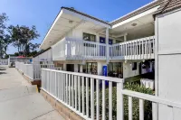 Super 8 by Wyndham Livermore