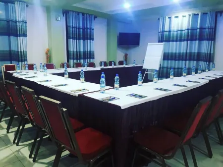 SUNATON HOTEL Отели в г. Месизита