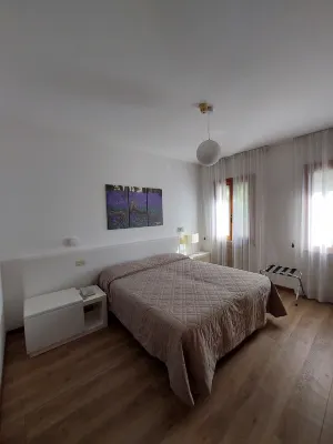 Albergo Alla Pineta Các khách sạn ở Caerano di San Marco