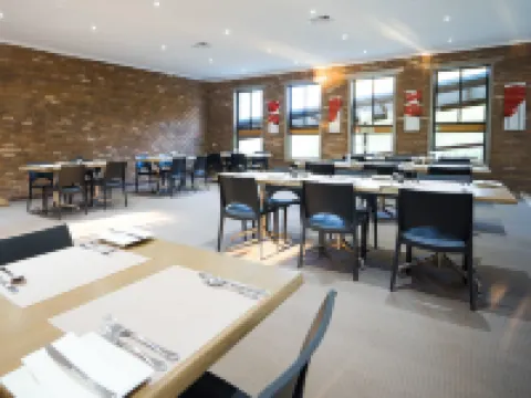 Farnham Court Motel and Restaurant Hotels in Morwell